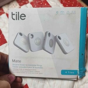 Tile Mate Bluetooth Tracker - 4 Pack